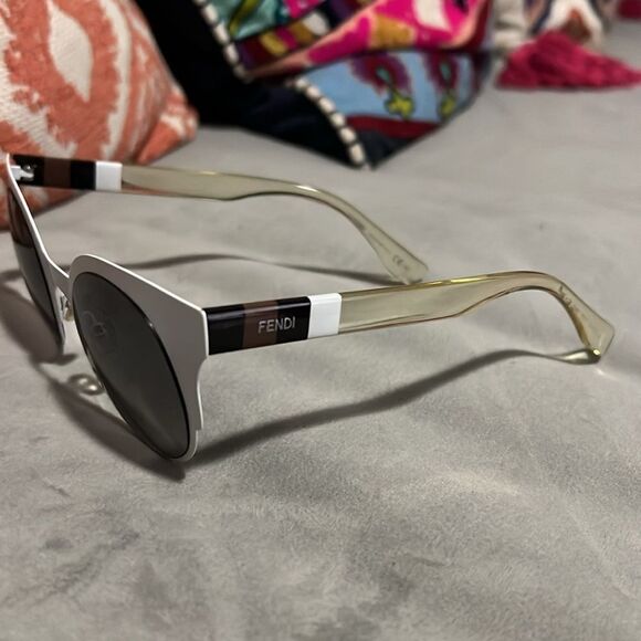 White Fendi Metal Frames - LIKE NEW - Picture 2 of 4